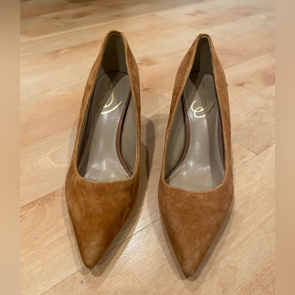 Sam Edelman Pointed Suede Heels in Cognac